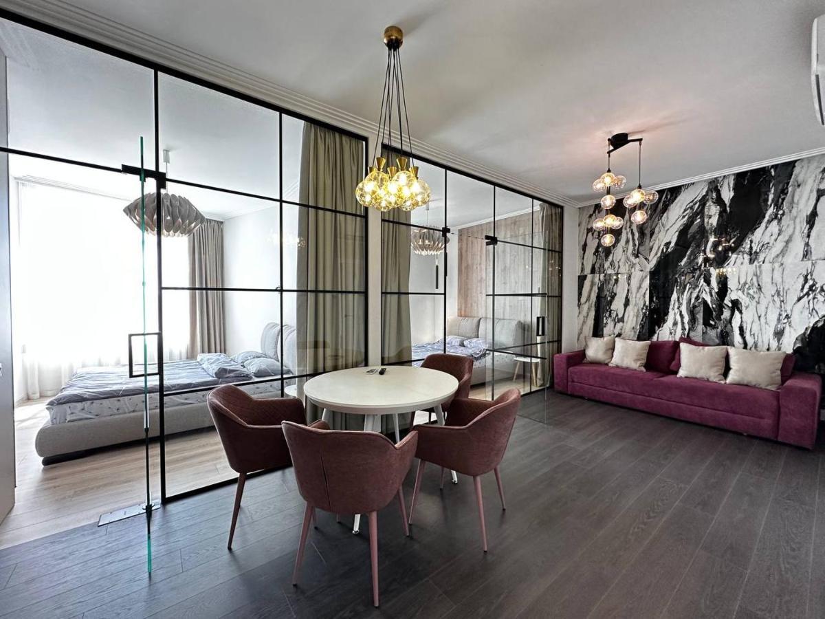 Sea Symphony 3-Bedrooms Lux Apartment Odesa Exterior photo