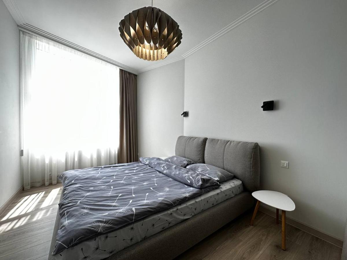 Sea Symphony 3-Bedrooms Lux Apartment Odesa Exterior photo