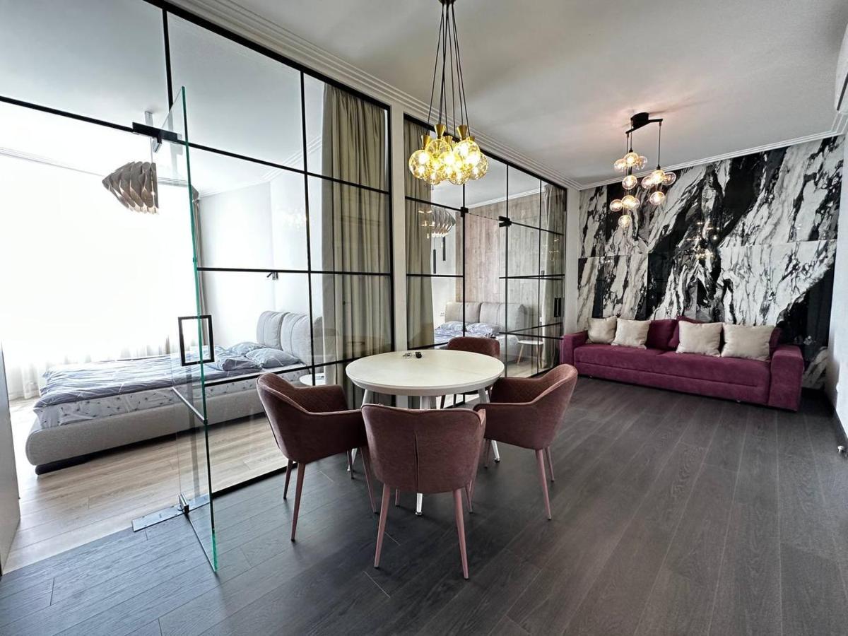 Sea Symphony 3-Bedrooms Lux Apartment Odesa Exterior photo